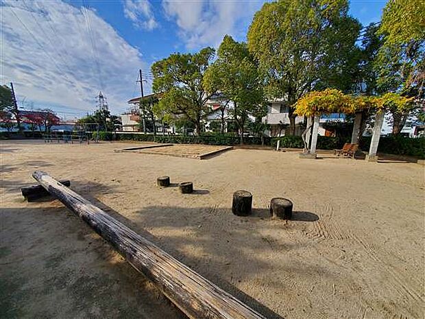 東富松公園(約273m)