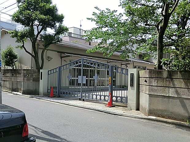 麻布みこころ幼稚園(約703m)