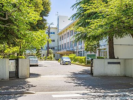船橋市立習志野台中学校 79m