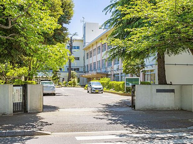 船橋市立習志野台中学校(約79m)
