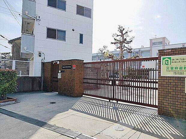 大阪市立茨田北中学校(約739m)