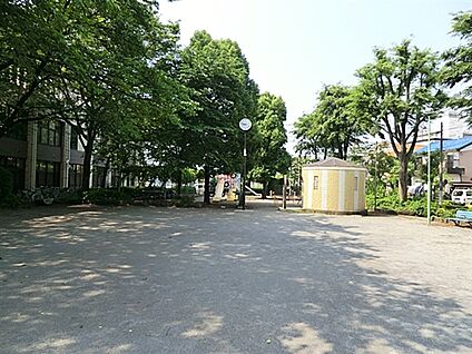 北町公園 913m
