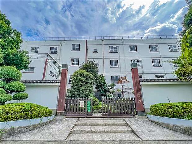 さいたま市立高砂小学校(約992m)