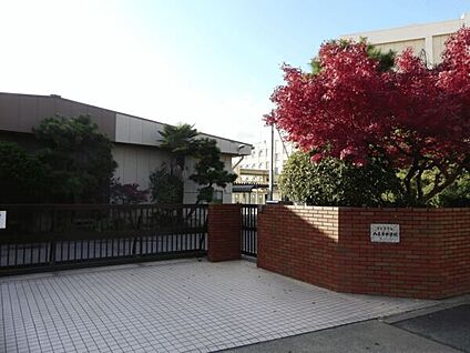 名古屋市立八王子中学校 445m
