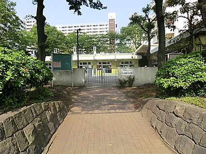 大谷田第一保育園 1341m