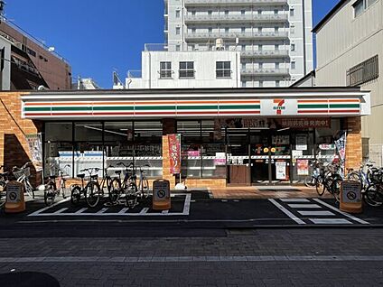 セブンイレブン葛飾新小岩 1 丁目西店 426m