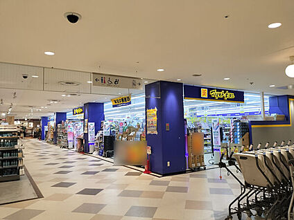 マツモトキヨシ かみしんプラザ店 900m