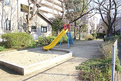 三宅本町公園 692m