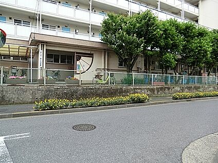 南平井保育園 831m