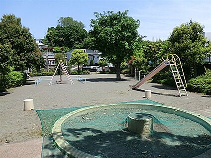 箕輪諏訪下公園 1394m