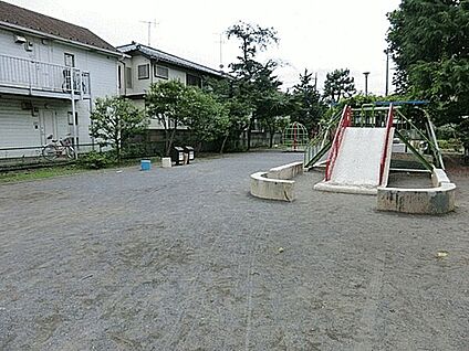 荻窪公園 915m