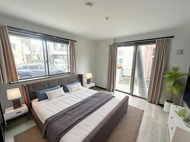 各居室にアクセントクロスを配し、快適性とデザインを両立させた室内がワンランク上の生活を実現します。【アーバンポート施工例】