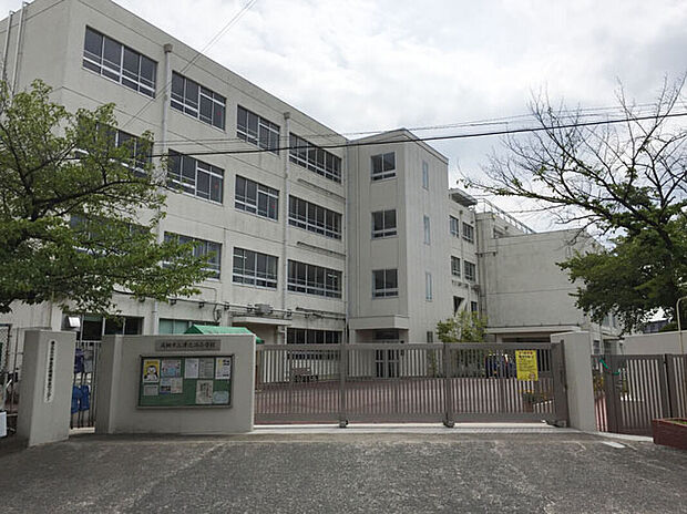 高槻市立津之江小学校（徒歩4分）