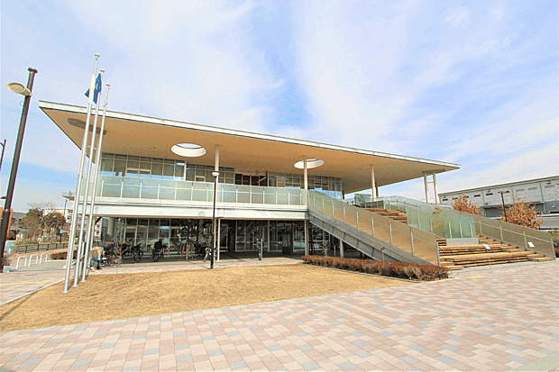 吹田市立健都ライブラリー（約461m・徒歩6分）