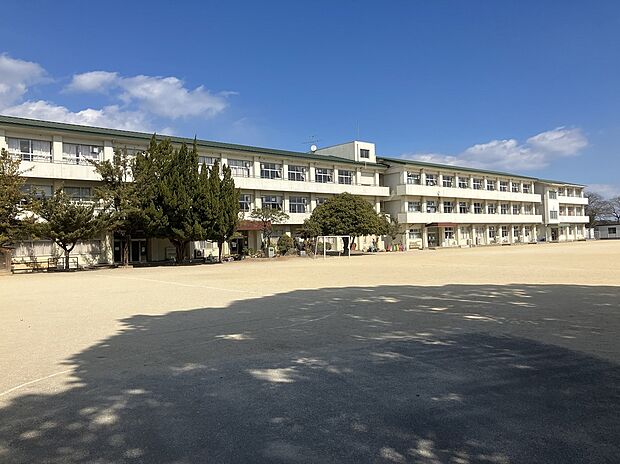 由布川小学校