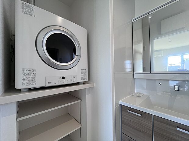 【No.3 ガス衣類乾燥機「乾太くん」】タオルや衣類がふかふかになる人気のガス衣類乾燥機!洗濯物を干すことが不要になるので家事負担を大幅に軽減できます。