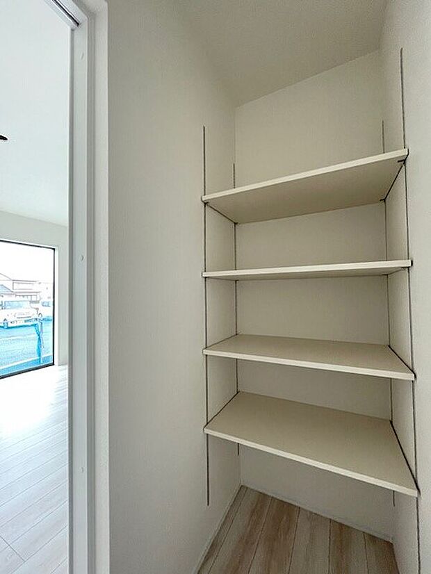 【収納】リビングのちょっとした収納で散らかりがちな小物もスッキリ！