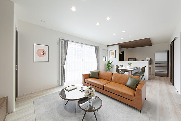 【LDKイメージ】空間を遮るものがなく、見通しと開放感に優れた一直線設計。どこにいても家族の気配を感じられる、明るく広々としたLDKです。