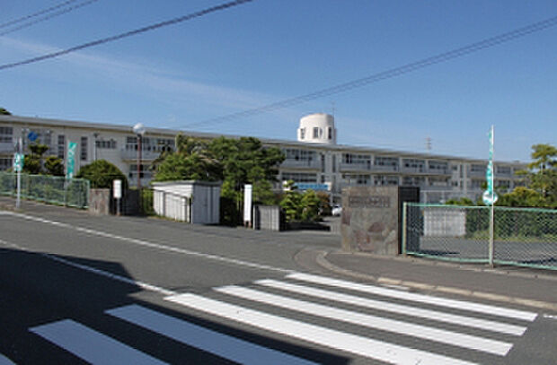 東中学校