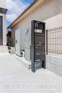 【1号地・機能門柱】