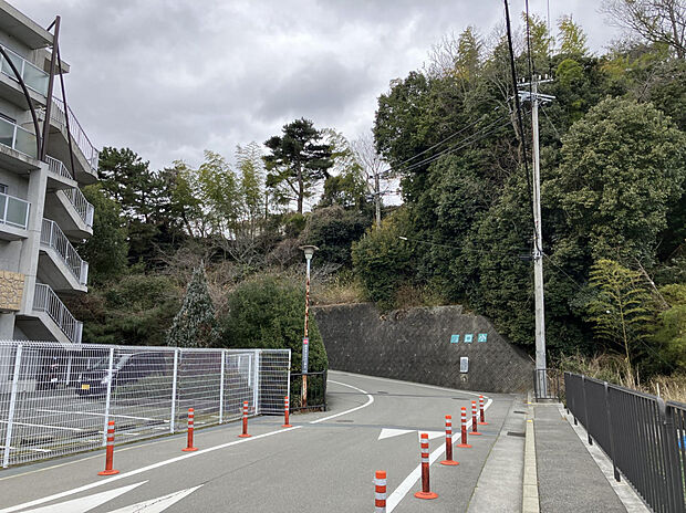 西宮市立山口小学校（約862m）