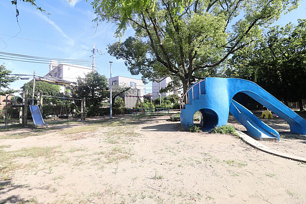 下沢公園（約333m）