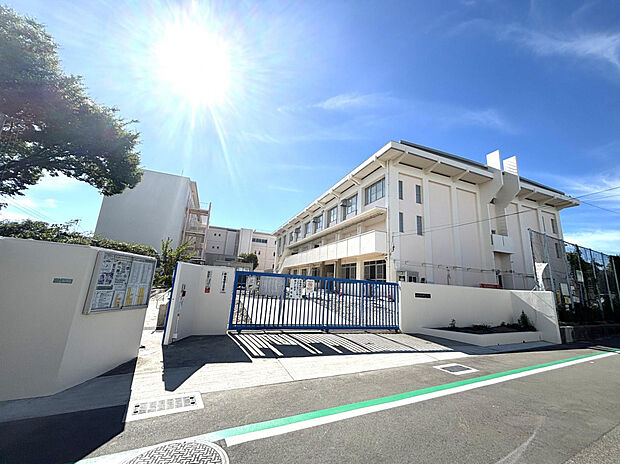 伊丹市立鈴原小学校（約444m）
