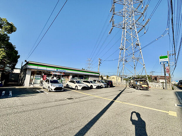 ファミリーマート　宝塚山本丸橋店（約606m）