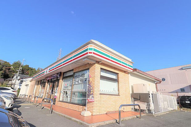 セブンイレブン西宮下山口5丁目店（約1,084m）
