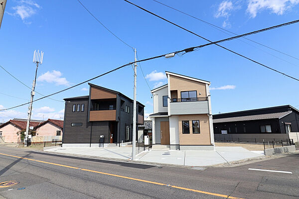 （1）号棟　（2）号棟　外観写真　