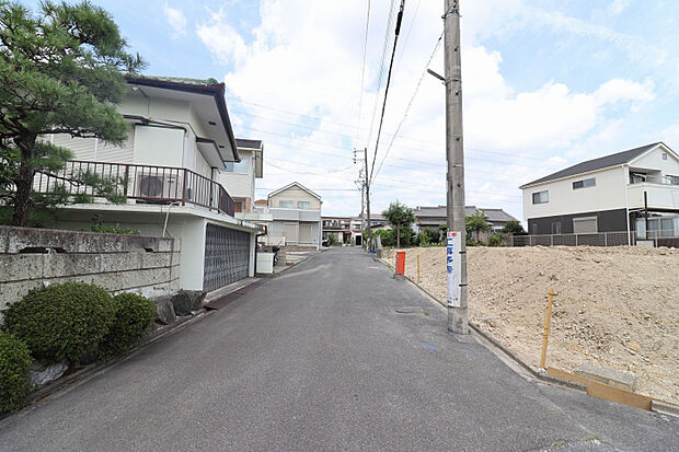 前面道路　