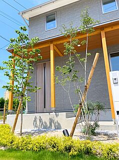 季節の移ろいを感じるあふれる緑