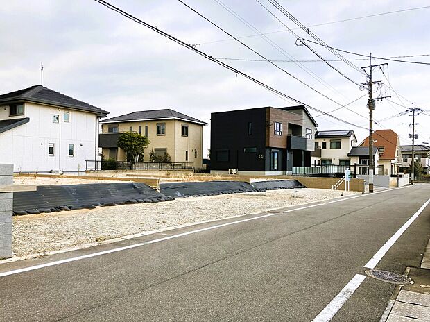 【アコーディア大野城若草＜全3区画＞現地写真】土地面積：189.52m2（57.32坪）～189.53m2（57.33坪）

2025年6月造成工事完了　現地（2025年12月）撮影