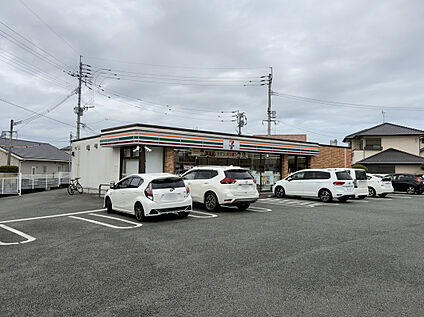 セブンイレブン熊本良町2丁目店 200ｍ(徒歩3分)