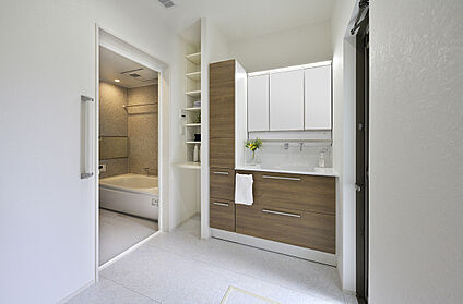 【洗面室同仕様】