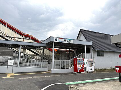 名鉄犬山線「石仏」駅 約850m(徒歩約11分　自転車約4分)