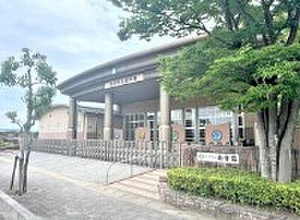 南学園(小中一貫校) 約1,020m(徒歩約13分)