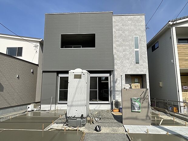 【【B棟　外観】】近隣の完成物件を参考にご覧頂けます。ぜひお早目にお問合せ下さい。