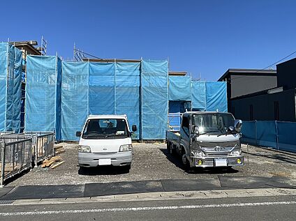 【前面道路含む現地写真】