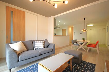 【D棟 LDK】