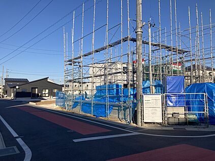 【前面道路含む現地写真】