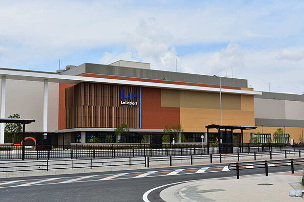 ららぽーと愛知東郷