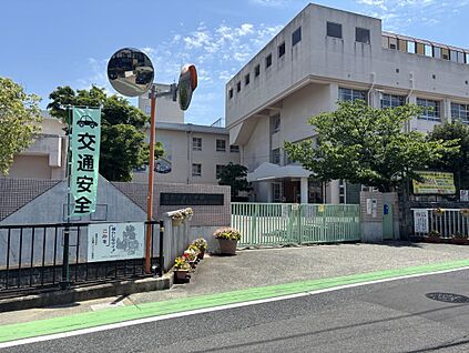 福岡市立飯倉中央小学校 312ｍ(徒歩約4分)
