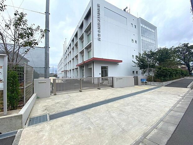 練馬区立大泉西中学校(約1,190m)