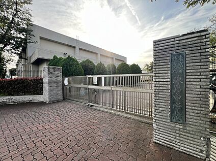 練馬区立練馬中学校 830ｍ(徒歩11分)