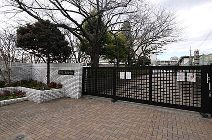 練馬区立春日小学校 460ｍ(徒歩6分)