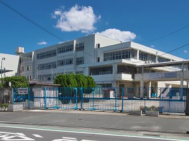 市立第四中学校（約970m）