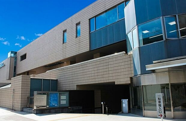 中野区立中央図書館