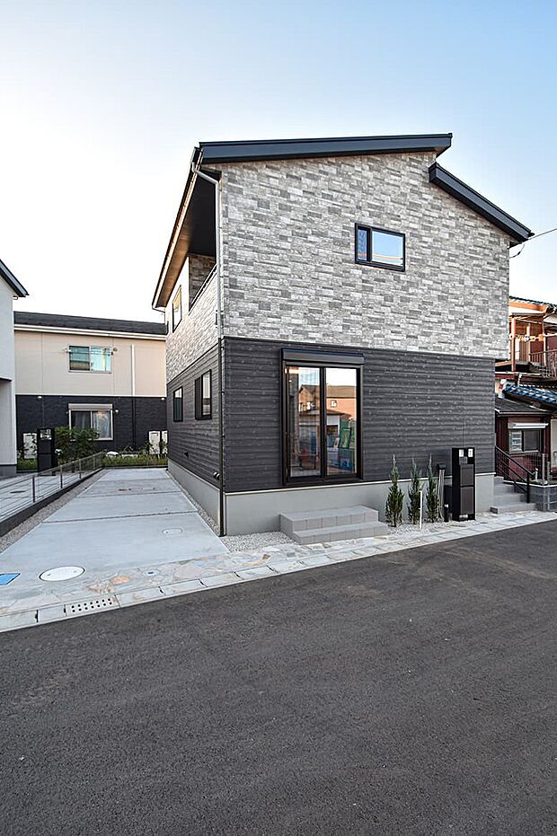 【現地外観写真】8号棟 外観（2025年10月撮影）