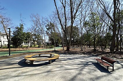 鎌ケ谷一丁目ふれあいの森公園 500m